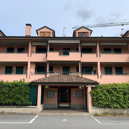 Bilocale A Lainate Lainhouse Apartment Exterior photo